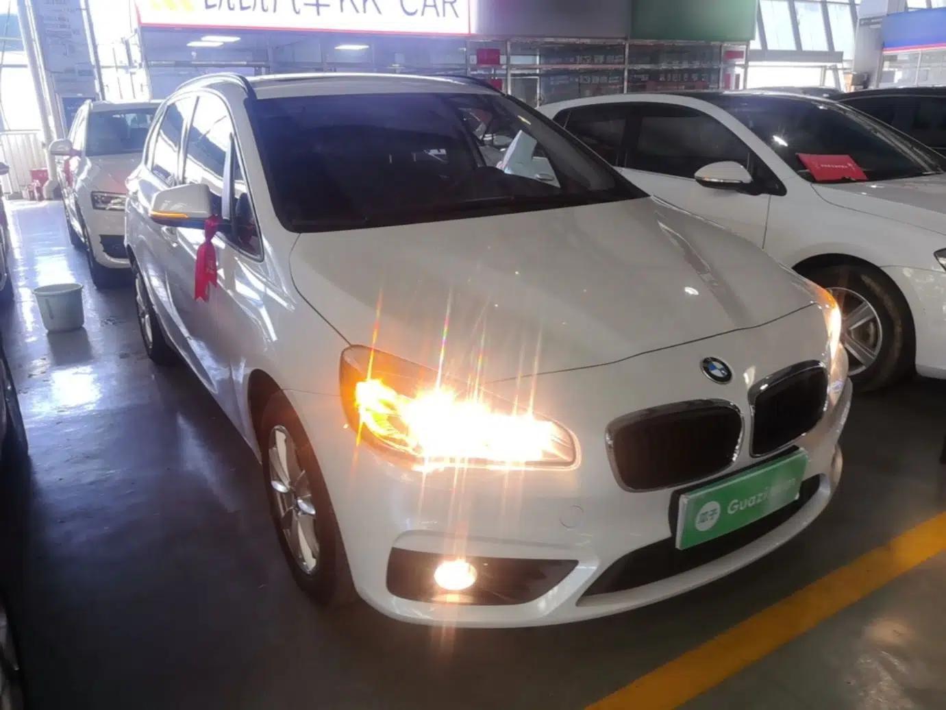 BMW 2 Series Active Tourer 2016 218i Fashion Model — миниатюра 3