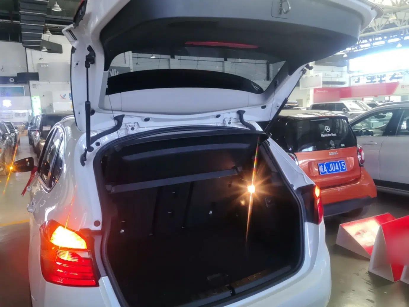 BMW 2 Series Active Tourer 2016 218i Fashion Model — миниатюра 22