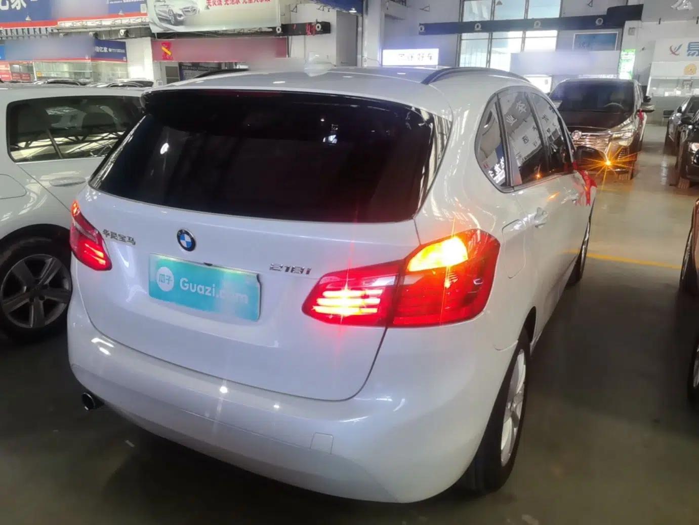 BMW 2 Series Active Tourer 2016 218i Fashion Model — миниатюра 6