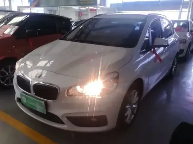 BMW 2 Series Active Tourer 2016 218i Fashion Model