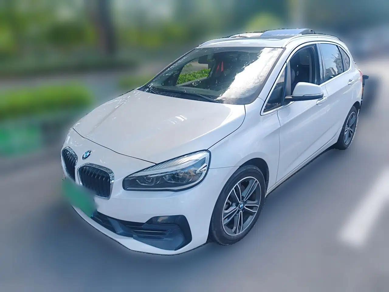 BMW 2 Series Active Tourer 2018 218i Premium Sports Package — миниатюра 1