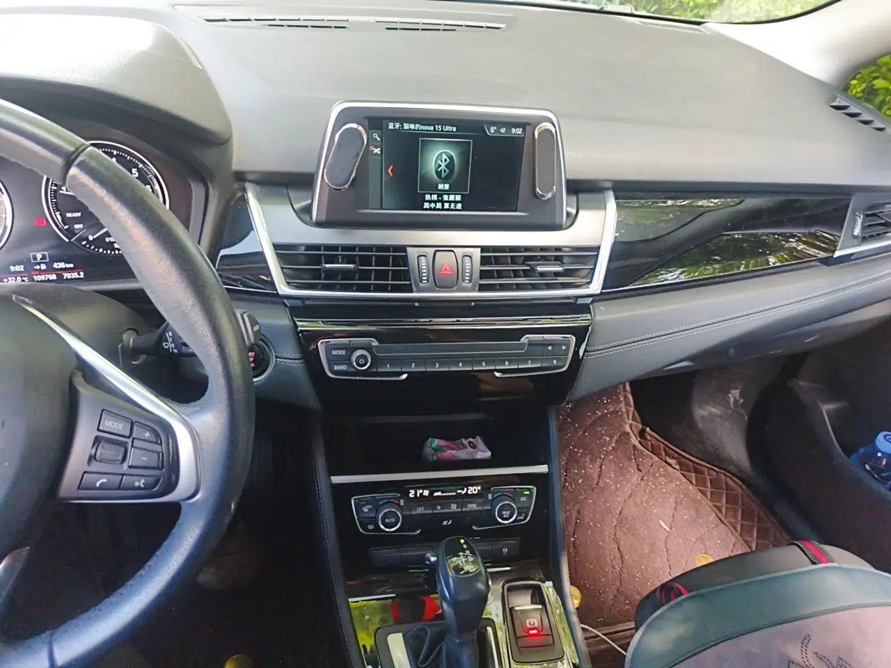 BMW 2 Series Active Tourer 2018 218i Premium Sports Package — миниатюра 13