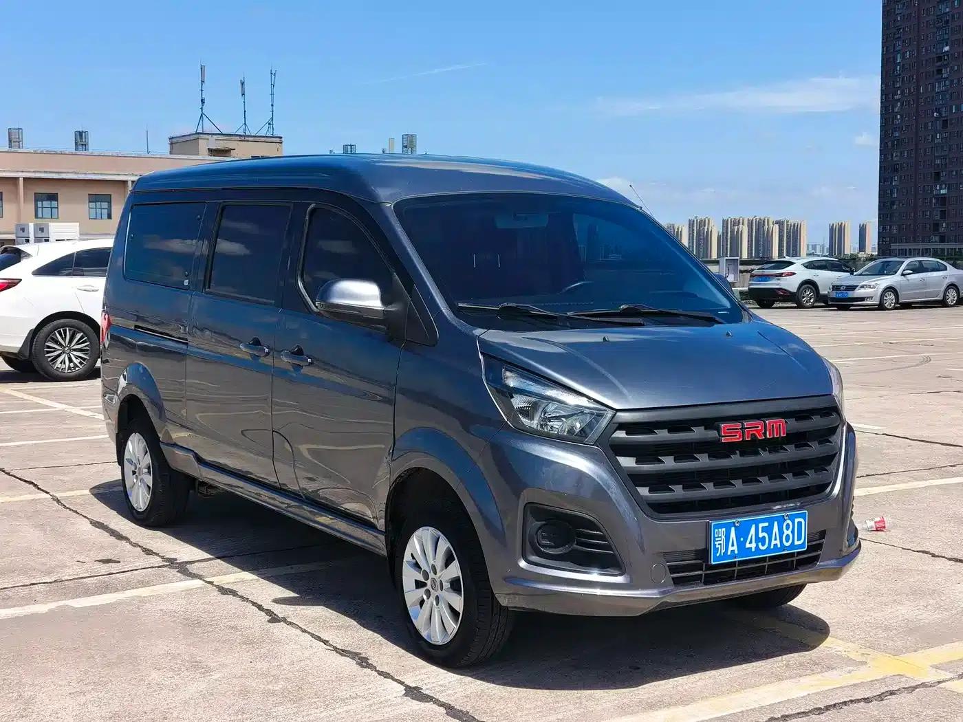 Golden Lion M Classic 2023 Model 1.5L Touring Lion Bus (5/6/7 Seats) — миниатюра 2