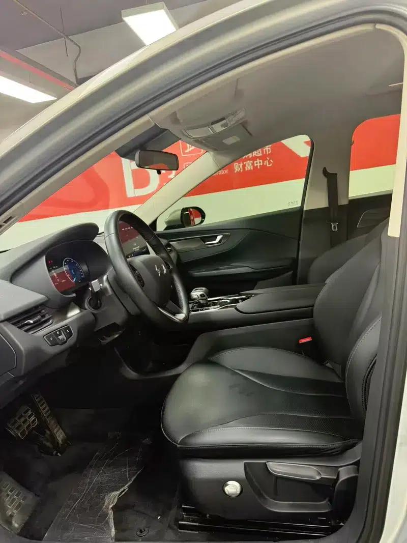 Hongqi E-QM5 2022 Model, 431km Charging Range Enjoy Edition, 5 Seats — миниатюра 7