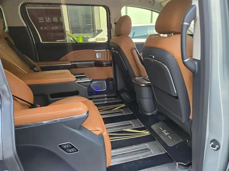 Hongqi HQ9 2022 Intelligent Flagship Edition — миниатюра 13