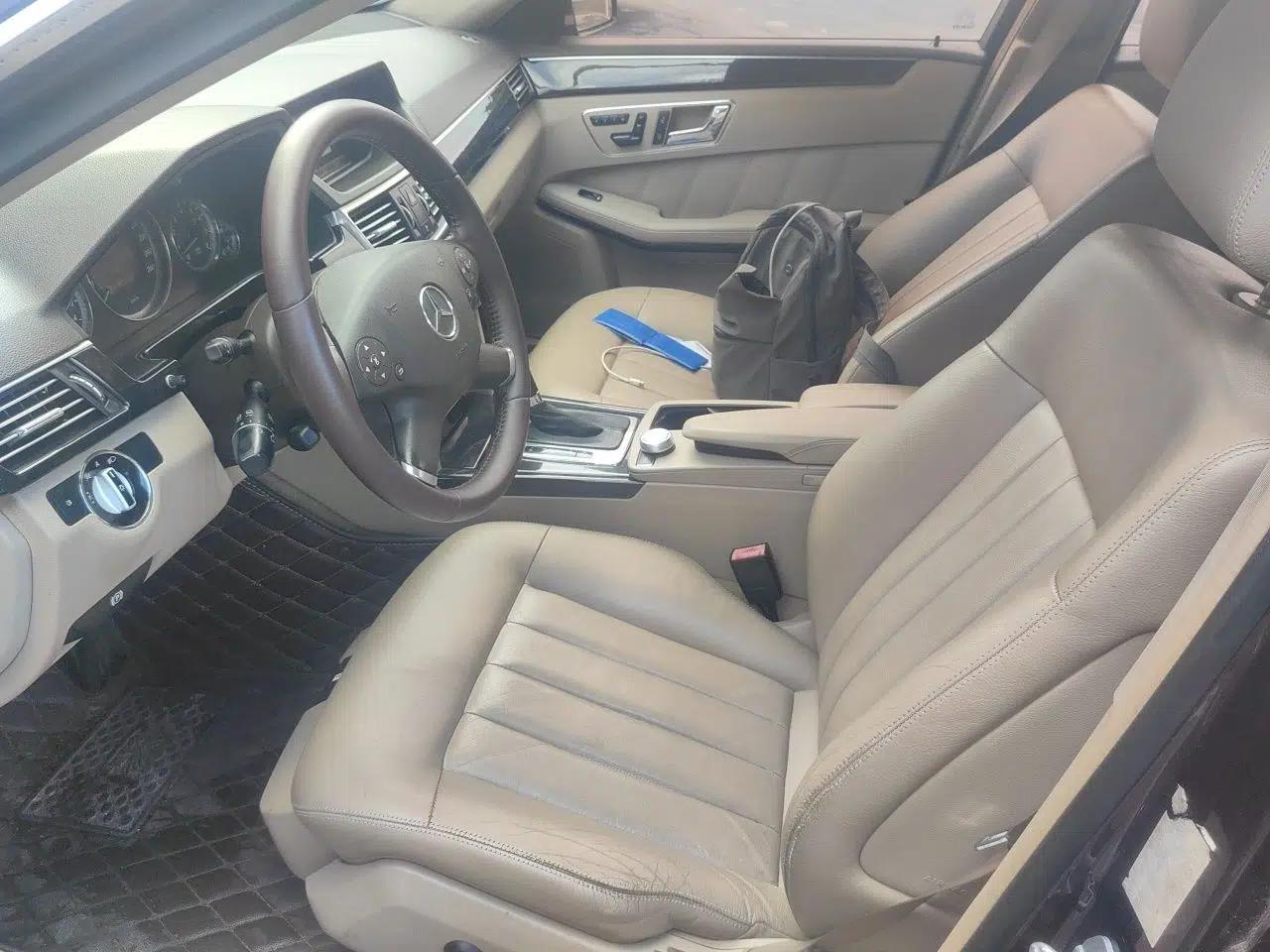 Mercedes-Benz E-Class 2010 E 200 CGI Elegant Model — миниатюра 15