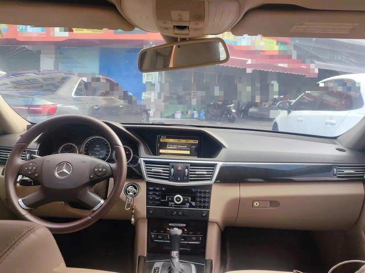 Mercedes-Benz E-Class 2010 E 200 CGI Elegant Model — миниатюра 9