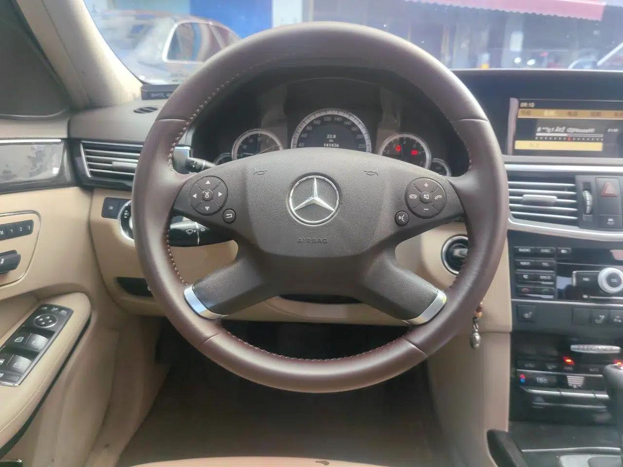 Mercedes-Benz E-Class 2010 E 200 CGI Elegant Model — миниатюра 10