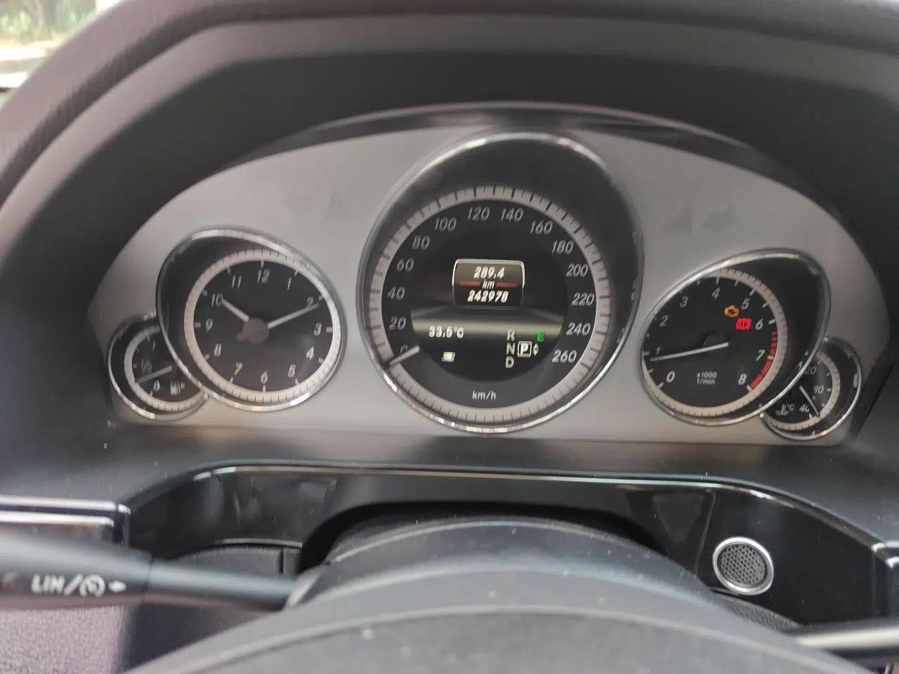 Mercedes-Benz E-Class 2013 E 300 L Stylish Model — миниатюра 11