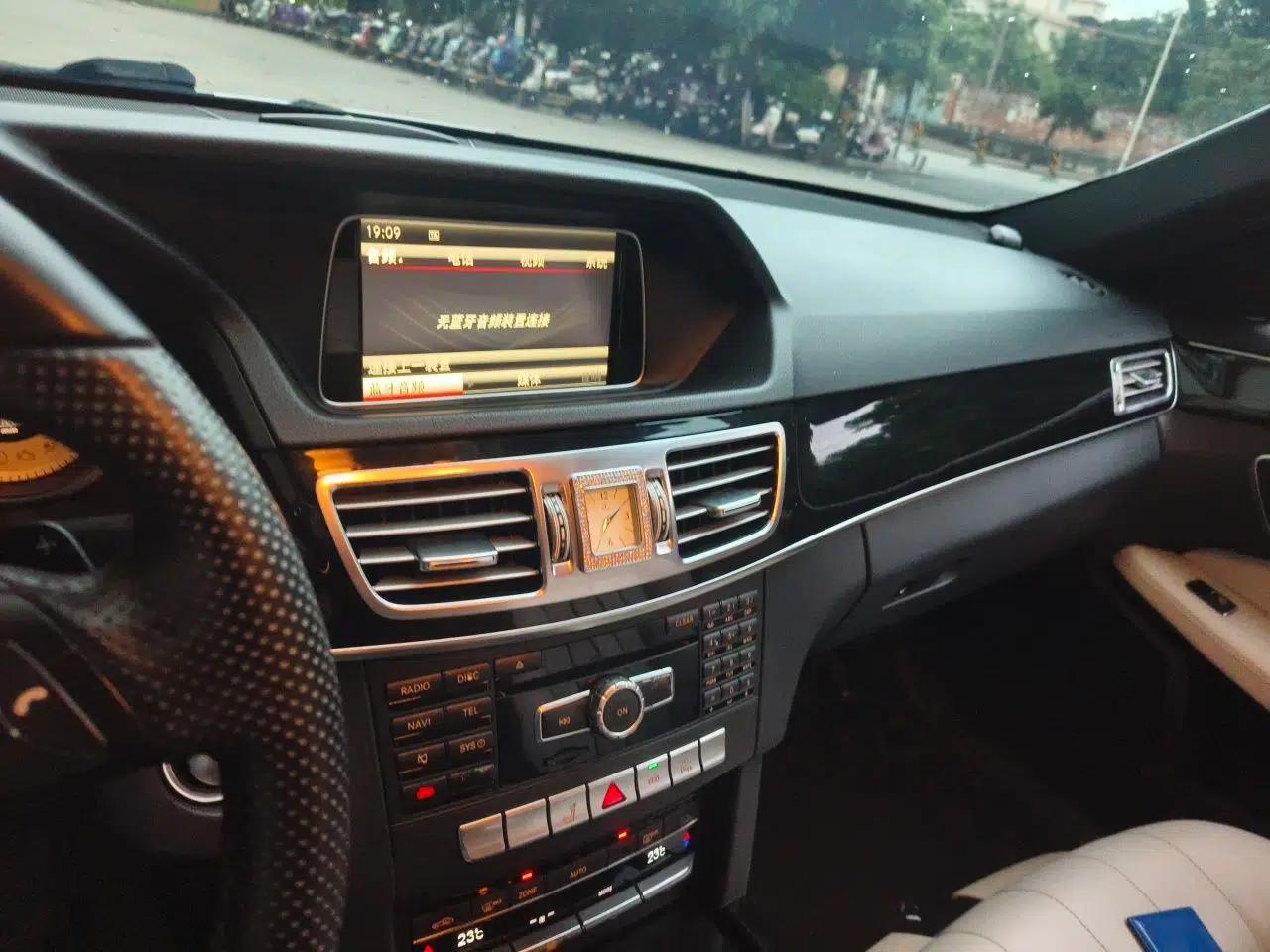 Mercedes-Benz E-Class 2015 E 260 L Sport Edition — миниатюра 13