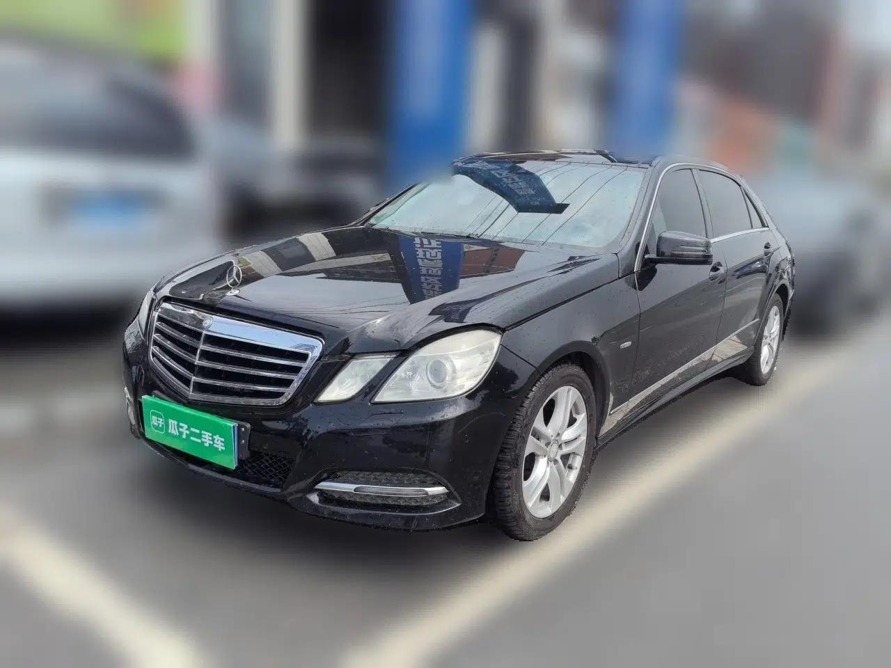 Mercedes-Benz E-Class 2012 E 260 L CGI Fashion Model — миниатюра 1
