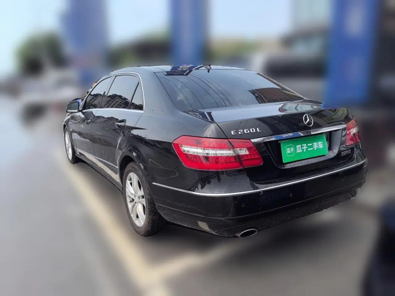 Mercedes-Benz E-Class 2012 E 260 L CGI Fashion Model — миниатюра 4