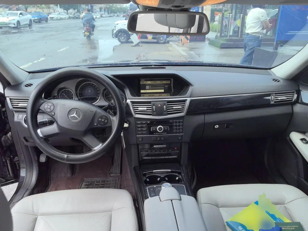 Mercedes-Benz E-Class 2012 E 260 L CGI Fashion Model — миниатюра 9