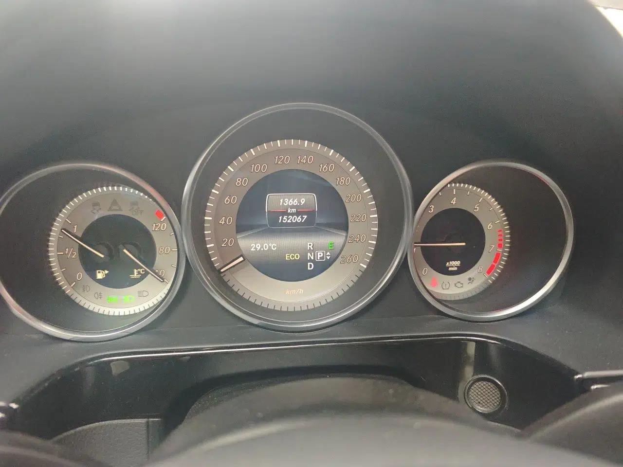 Mercedes-Benz E-Class 2014 E 260 L Sport Edition — миниатюра 11
