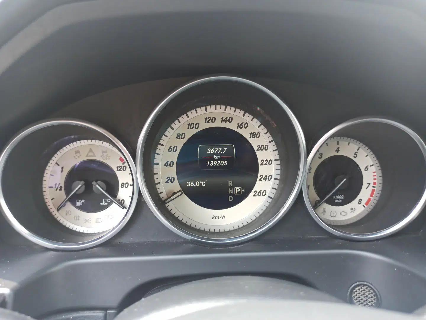 Mercedes-Benz E-Class 2015 E 320 L Sport Edition — миниатюра 12