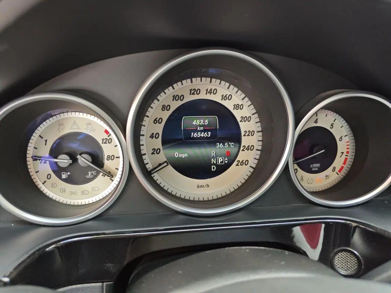 Mercedes-Benz E-Class 2014 Restyled E 300 L Sport Edition — миниатюра 12