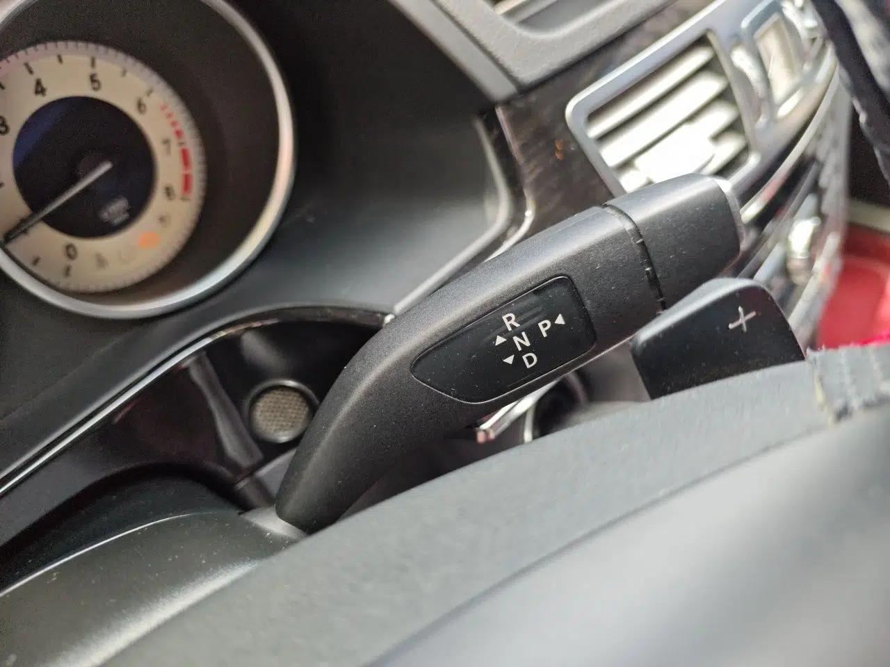 Mercedes-Benz E-Class 2014 Restyled E 300 L Sport Edition — миниатюра 14