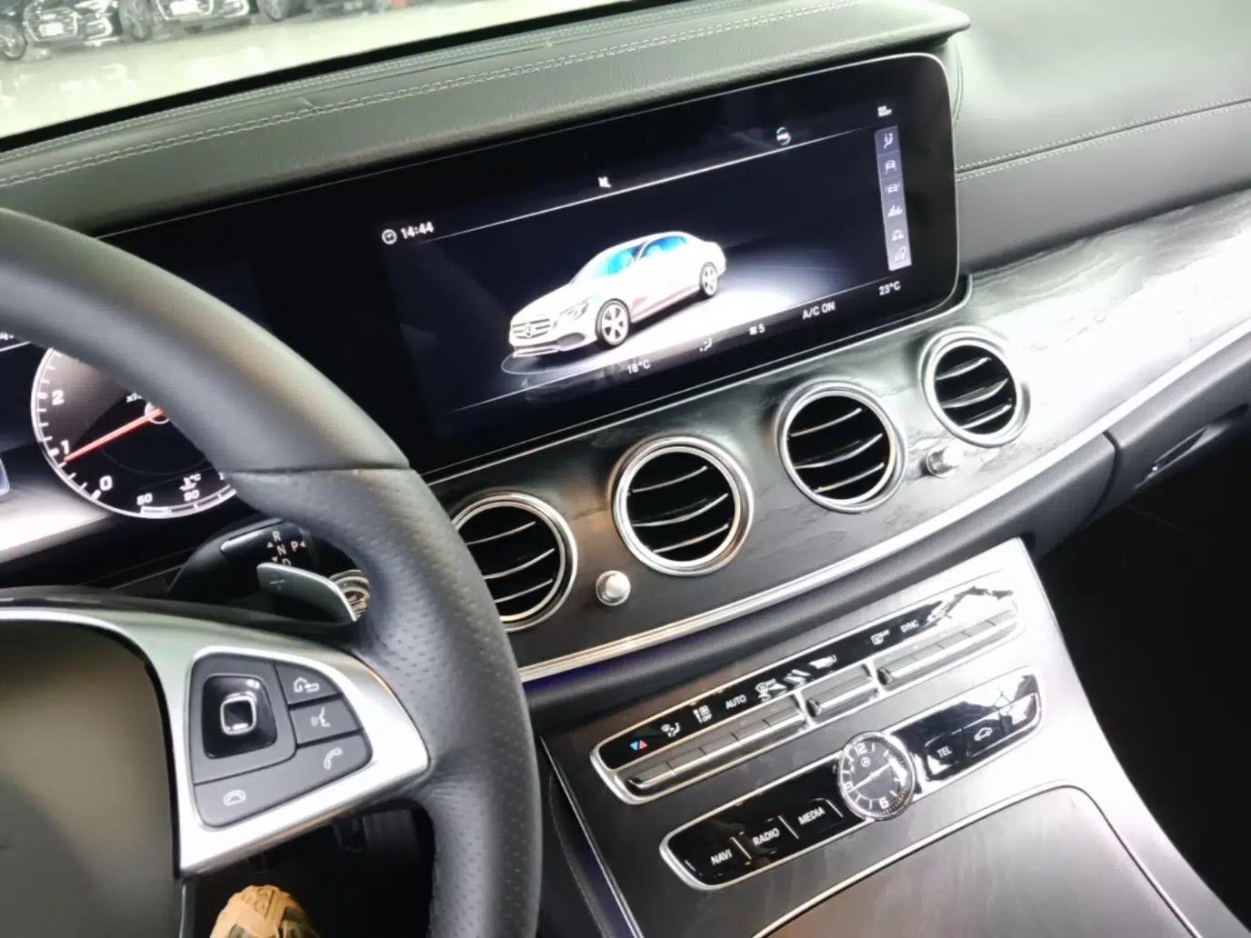 Mercedes-Benz E-Class 2018 Facelift E 200 L Sport Edition — миниатюра 15