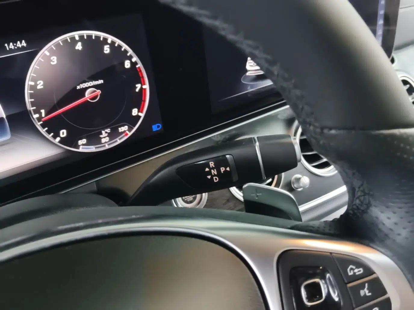Mercedes-Benz E-Class 2018 Facelift E 200 L Sport Edition — миниатюра 16