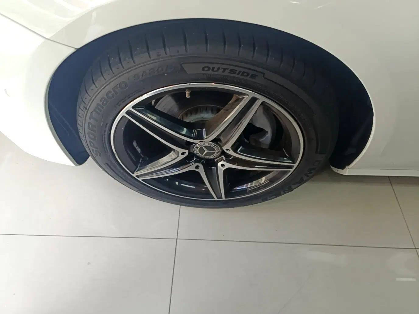 Mercedes-Benz E-Class 2019 E 260 Sport Edition 4MATIC — миниатюра 10