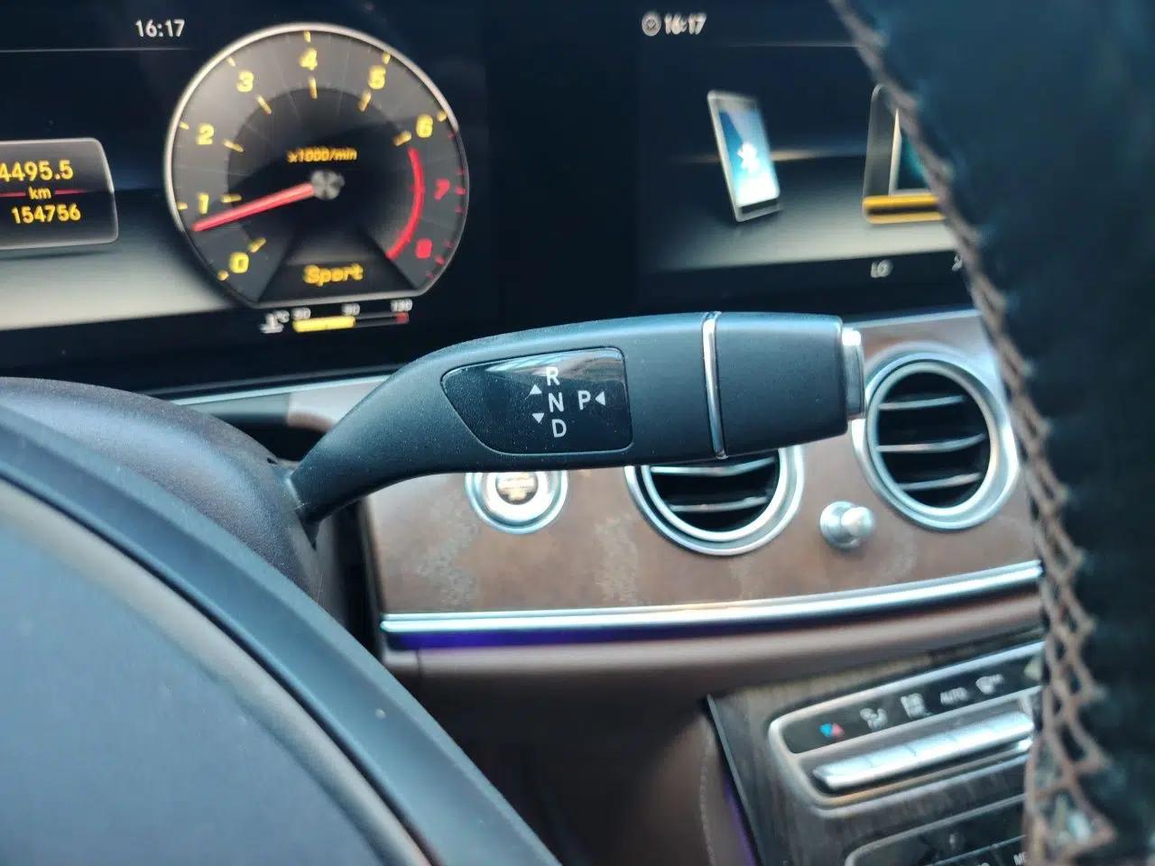 Mercedes-Benz E-Class 2018 Facelifted E 300 L Stylish Version — миниатюра 14
