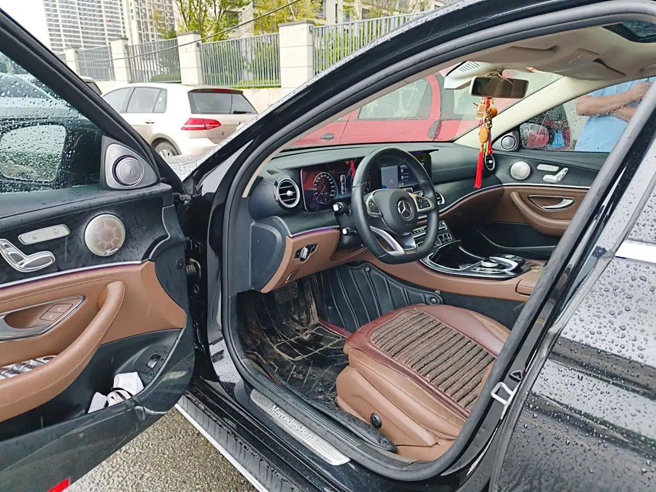 Mercedes-Benz E-Class 2018 Facelift E 200 L Sport 4MATIC — миниатюра 16