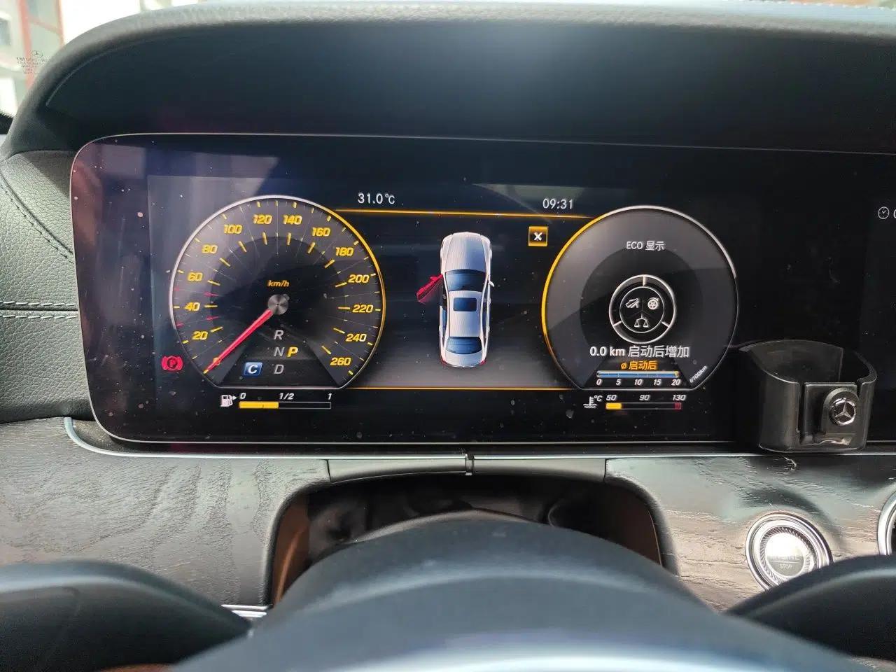 Mercedes-Benz E-Class 2018 Facelift E 200 L Sport Edition — миниатюра 11