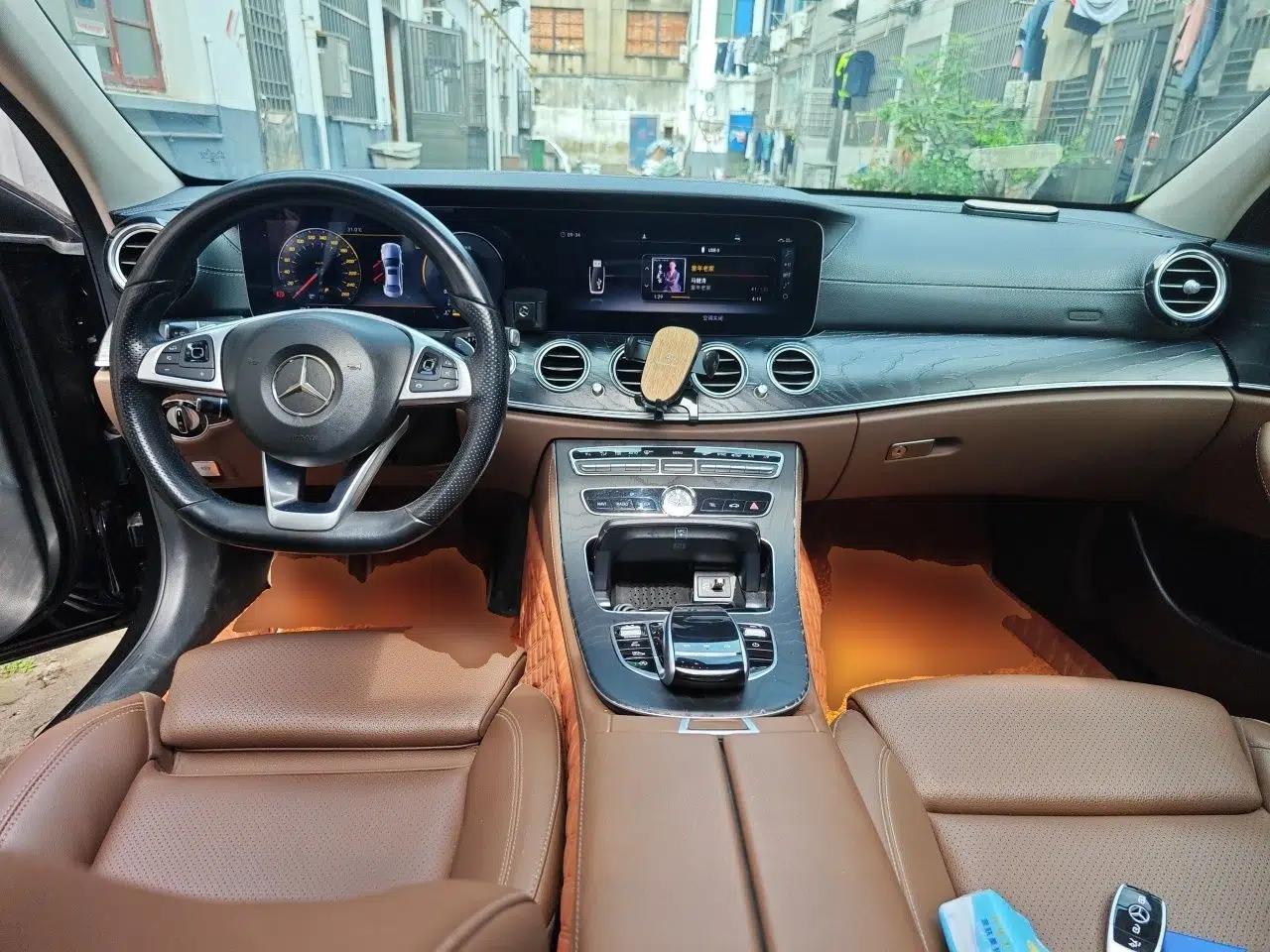 Mercedes-Benz E-Class 2018 Facelift E 200 L Sport Edition — миниатюра 9