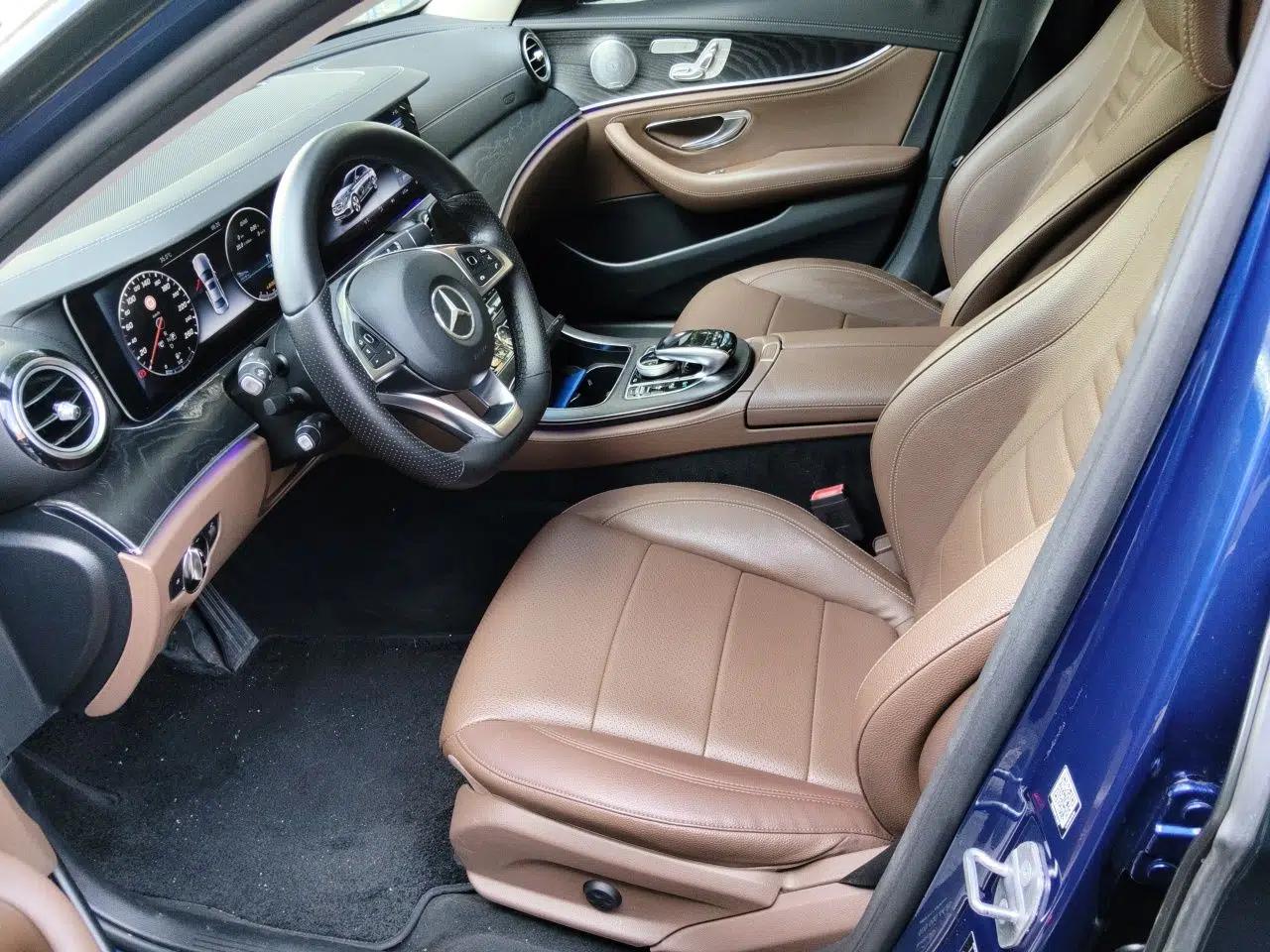 Mercedes-Benz E-Class 2016 E 300 L Sporty and Stylish Model — миниатюра 15
