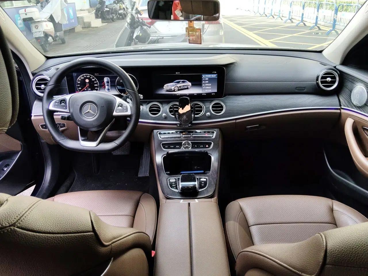 Mercedes-Benz E-Class 2016 E 300 L Sporty and Stylish Model — миниатюра 9