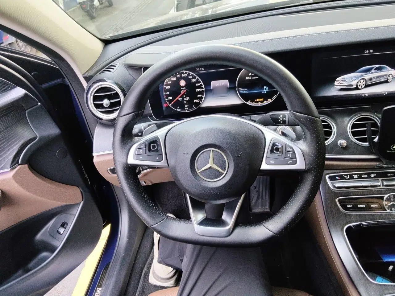 Mercedes-Benz E-Class 2016 E 300 L Sporty and Stylish Model — миниатюра 10