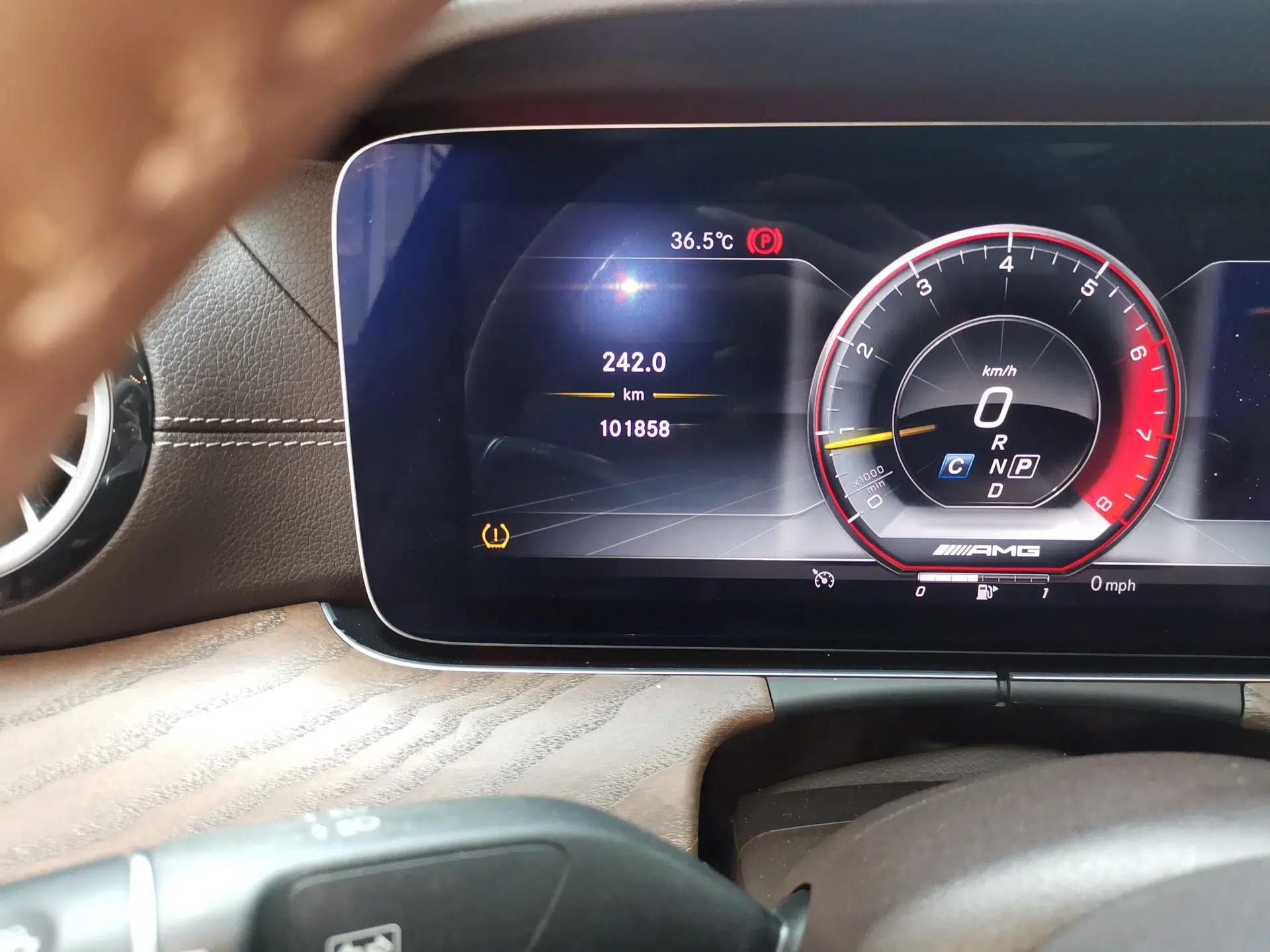Mercedes-Benz E-Class 2020 Facelift E 260 L — миниатюра 12