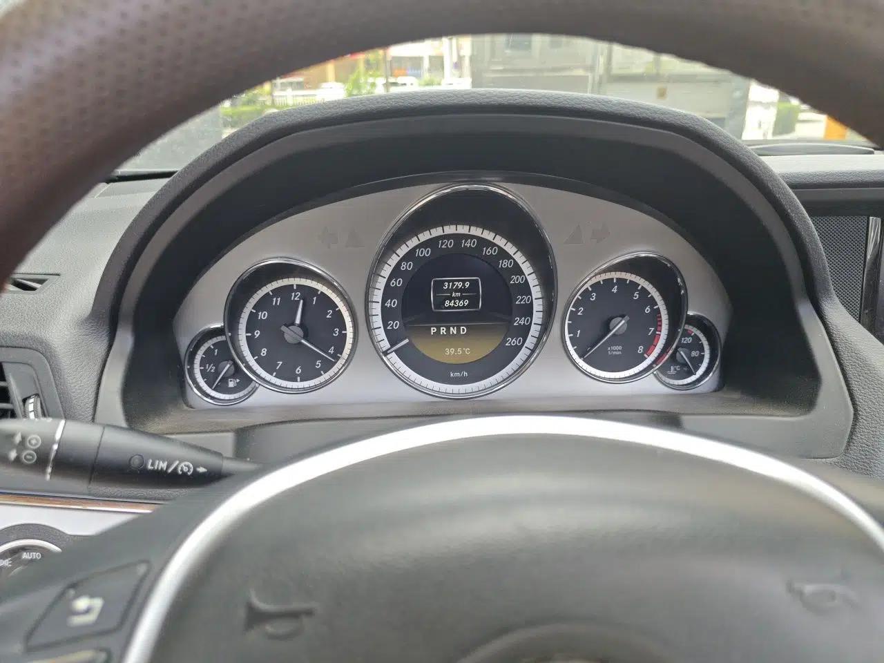 Mercedes-Benz E-Class 2011 E 260 CGI Convertible Edition — миниатюра 11