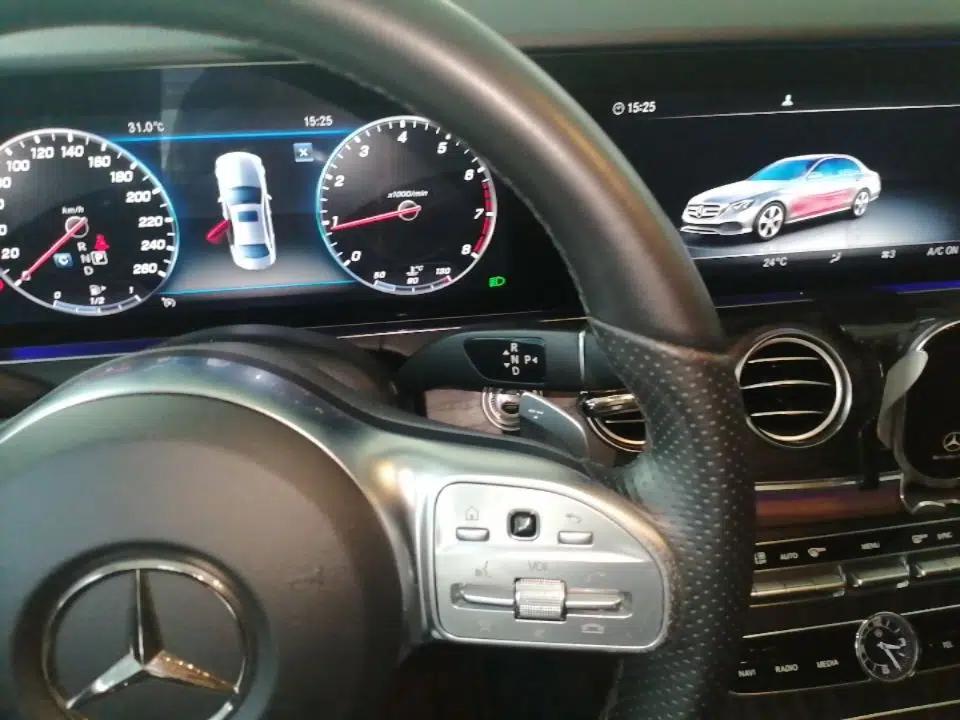 Mercedes-Benz E-Class 2019 Restyled E 300 L Sport Luxury Edition — миниатюра 16