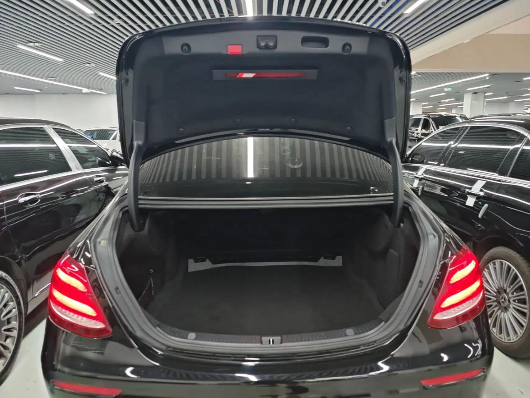 Mercedes-Benz E-Class 2020 Restyled E 300 L Sporty and Stylish Edition — миниатюра 22
