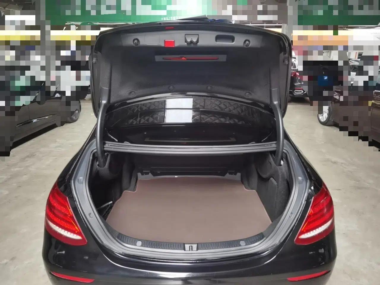 Mercedes-Benz E-Class 2020 Facelift E 260 L — миниатюра 22
