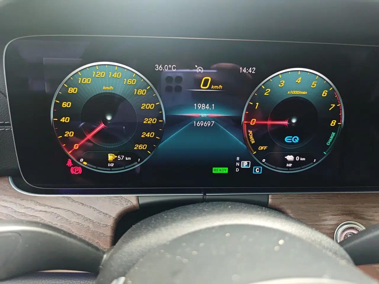 Mercedes-Benz E-Class New Energy 2021 E 350 e L Plug-in Hybrid Sedan — миниатюра 12