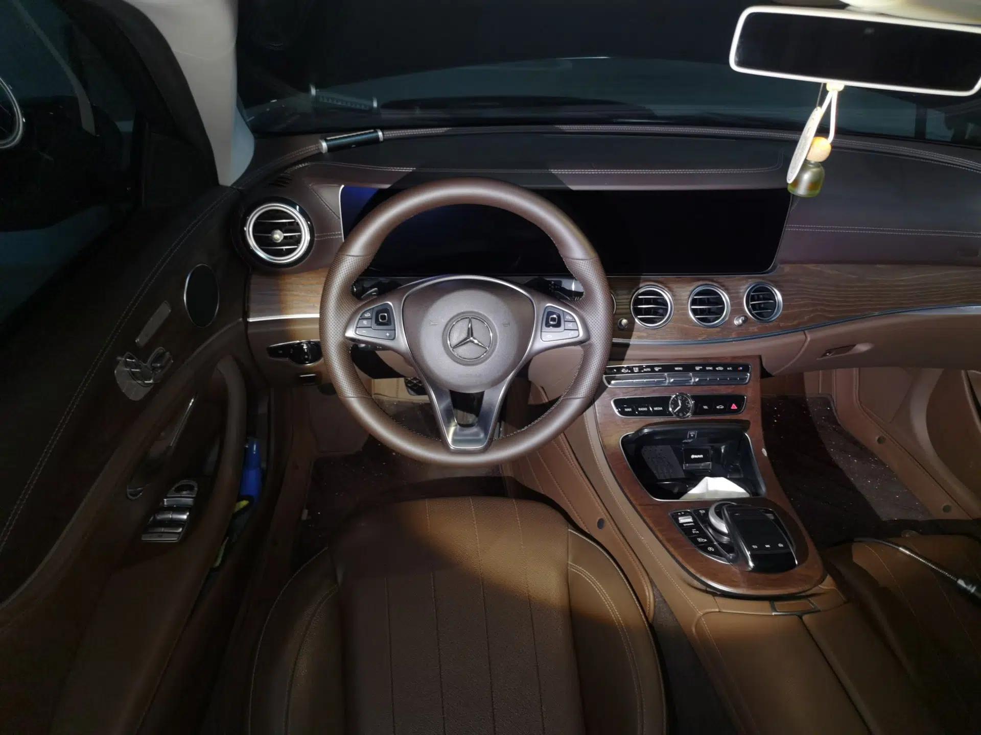Mercedes-Benz E-Class 2016 E 300 L Stylish Model — миниатюра 10