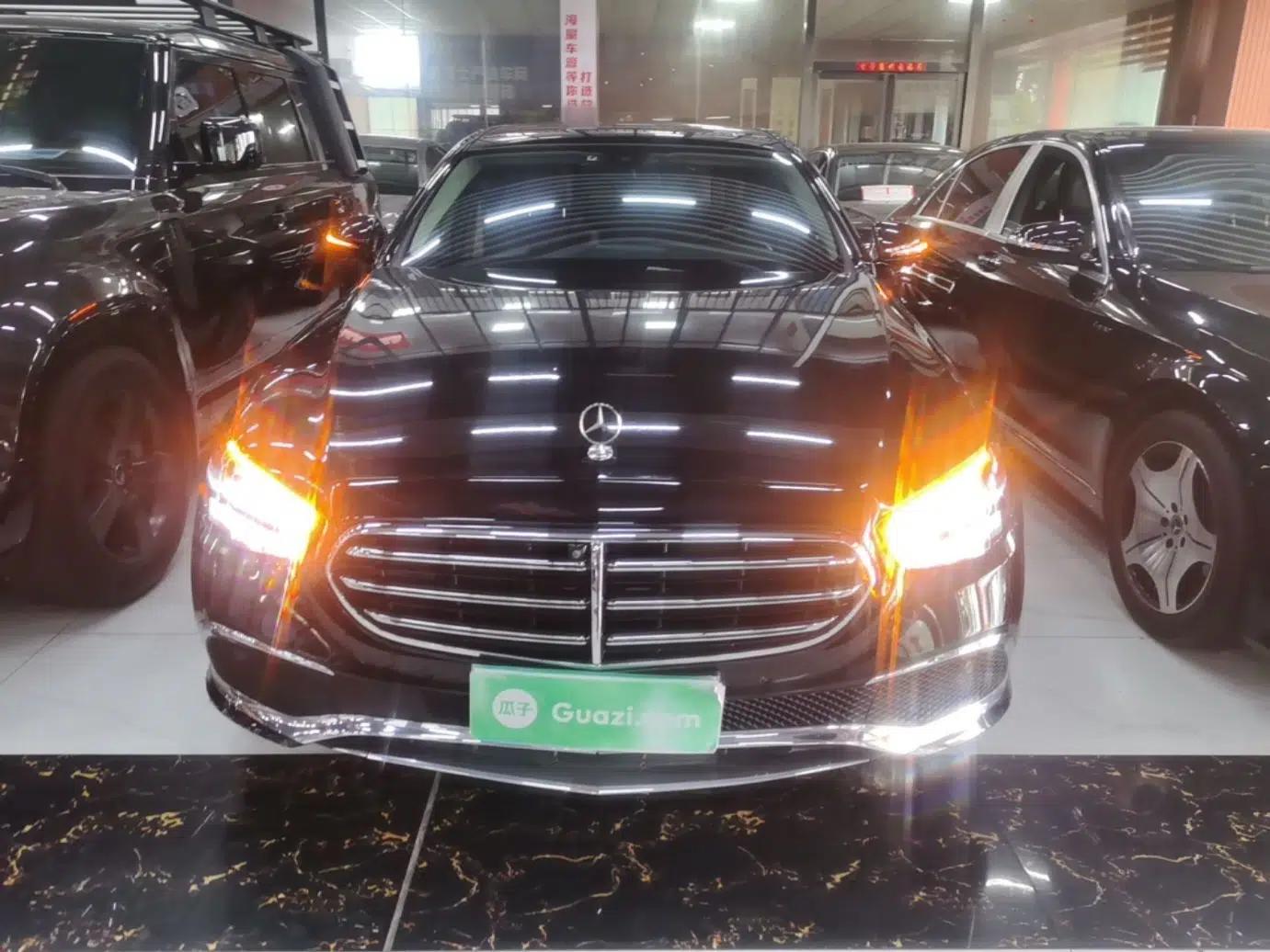 Mercedes-Benz E-Class 2022 Second Facelift E 300 L Fashion Edition — миниатюра 2