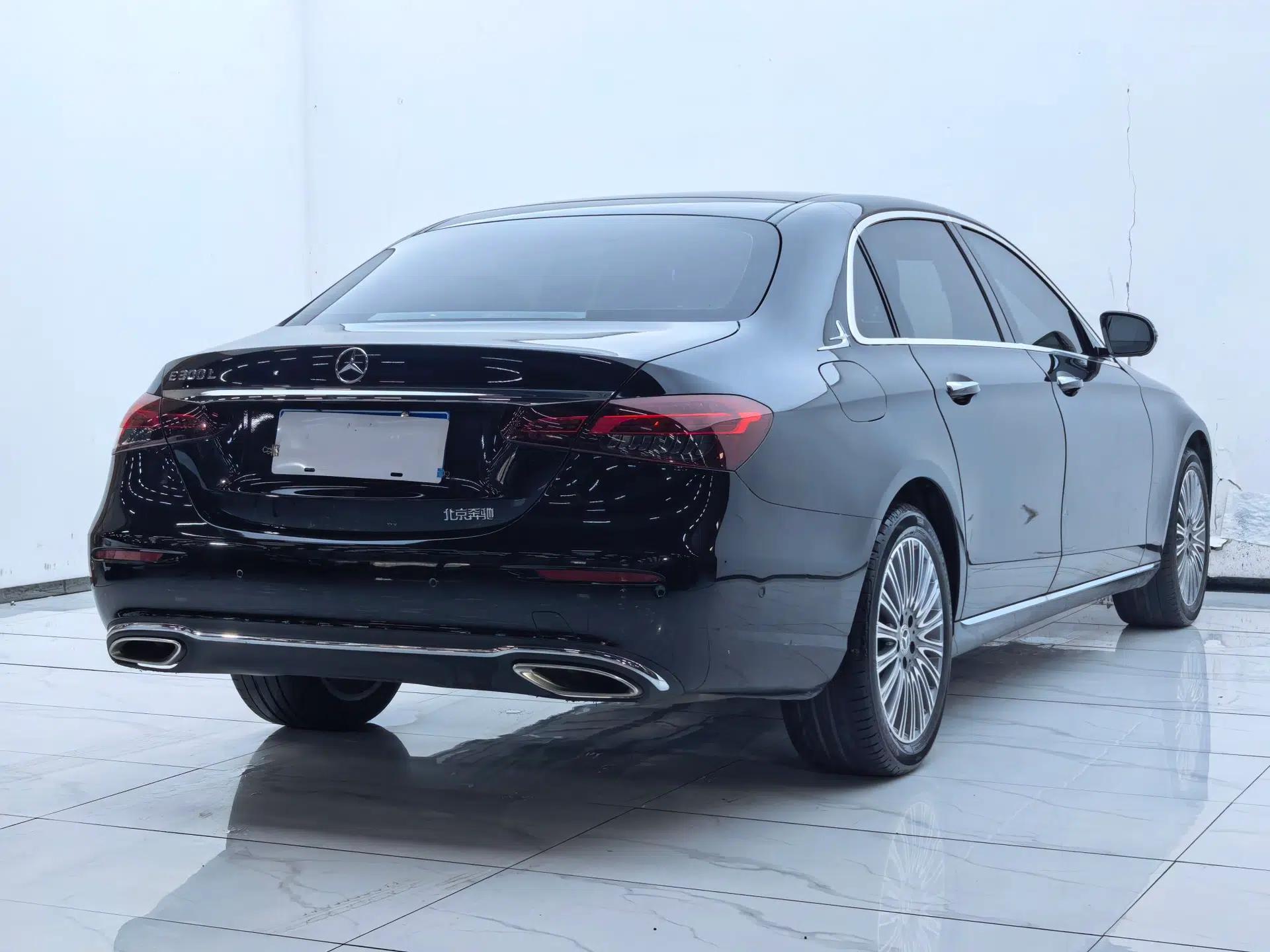 Mercedes-Benz E-Class 2022 Second Facelift E 300 L Fashion Edition — миниатюра 20