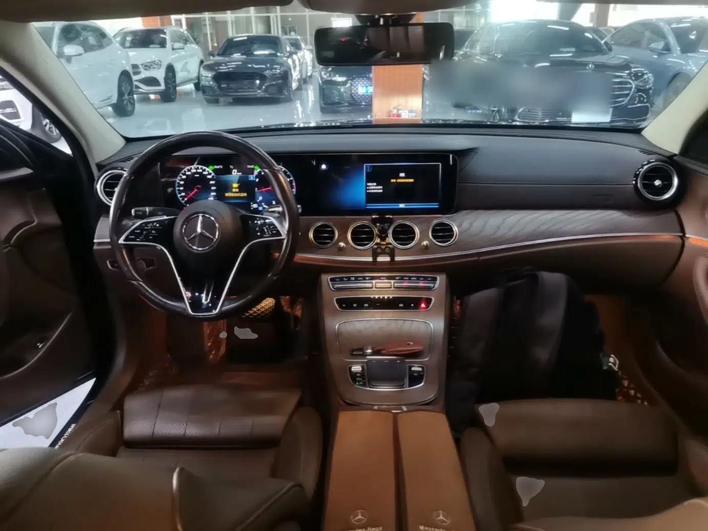Mercedes-Benz E-Class 2022 Second Facelift E 300 L Fashion Edition — миниатюра 23