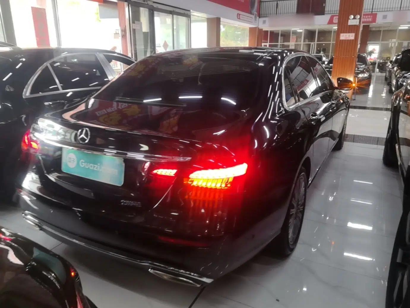 Mercedes-Benz E-Class 2022 Second Facelift E 300 L Fashion Edition — миниатюра 6