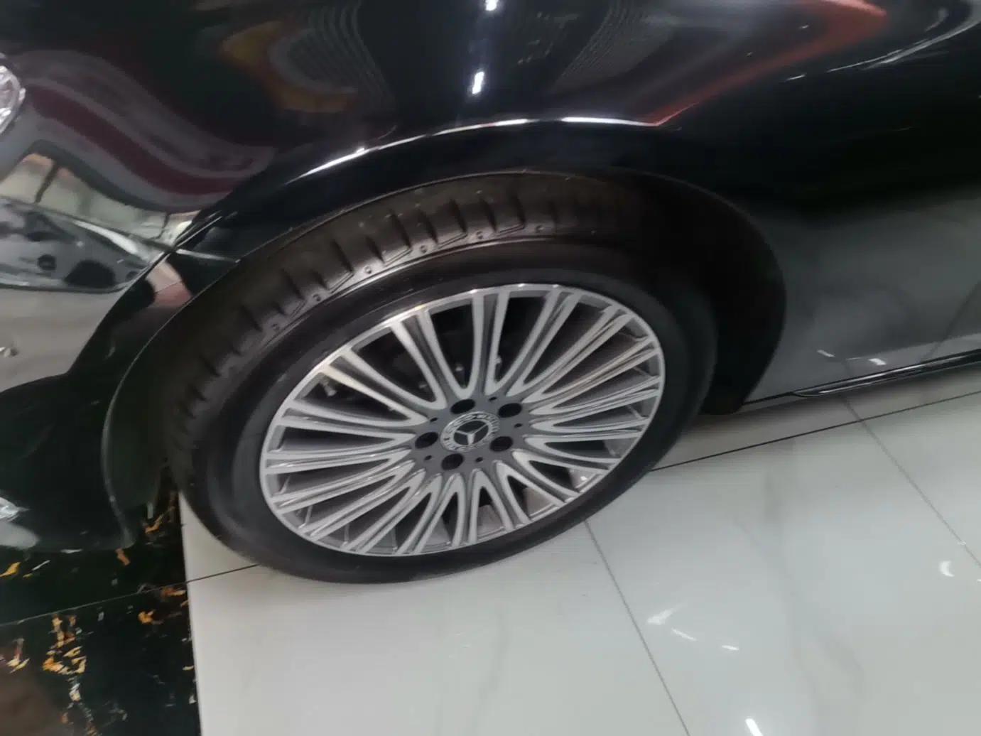Mercedes-Benz E-Class 2022 Second Facelift E 300 L Fashion Edition — миниатюра 10