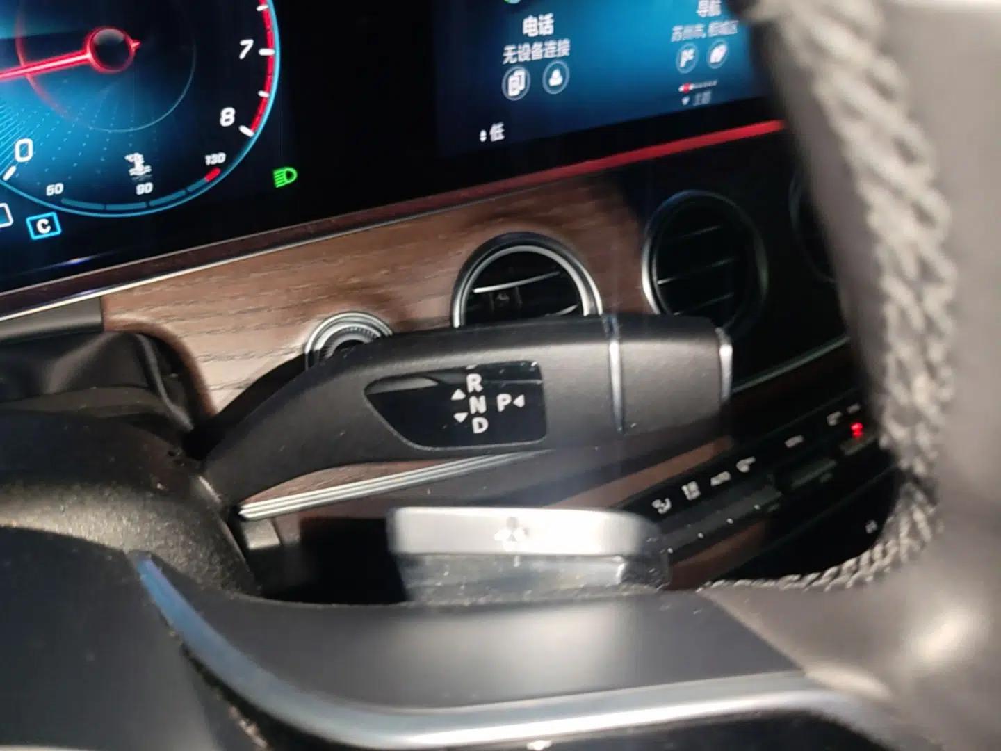 Mercedes-Benz E-Class 2022 Revised Version E 300 L Fashion Edition — миниатюра 16