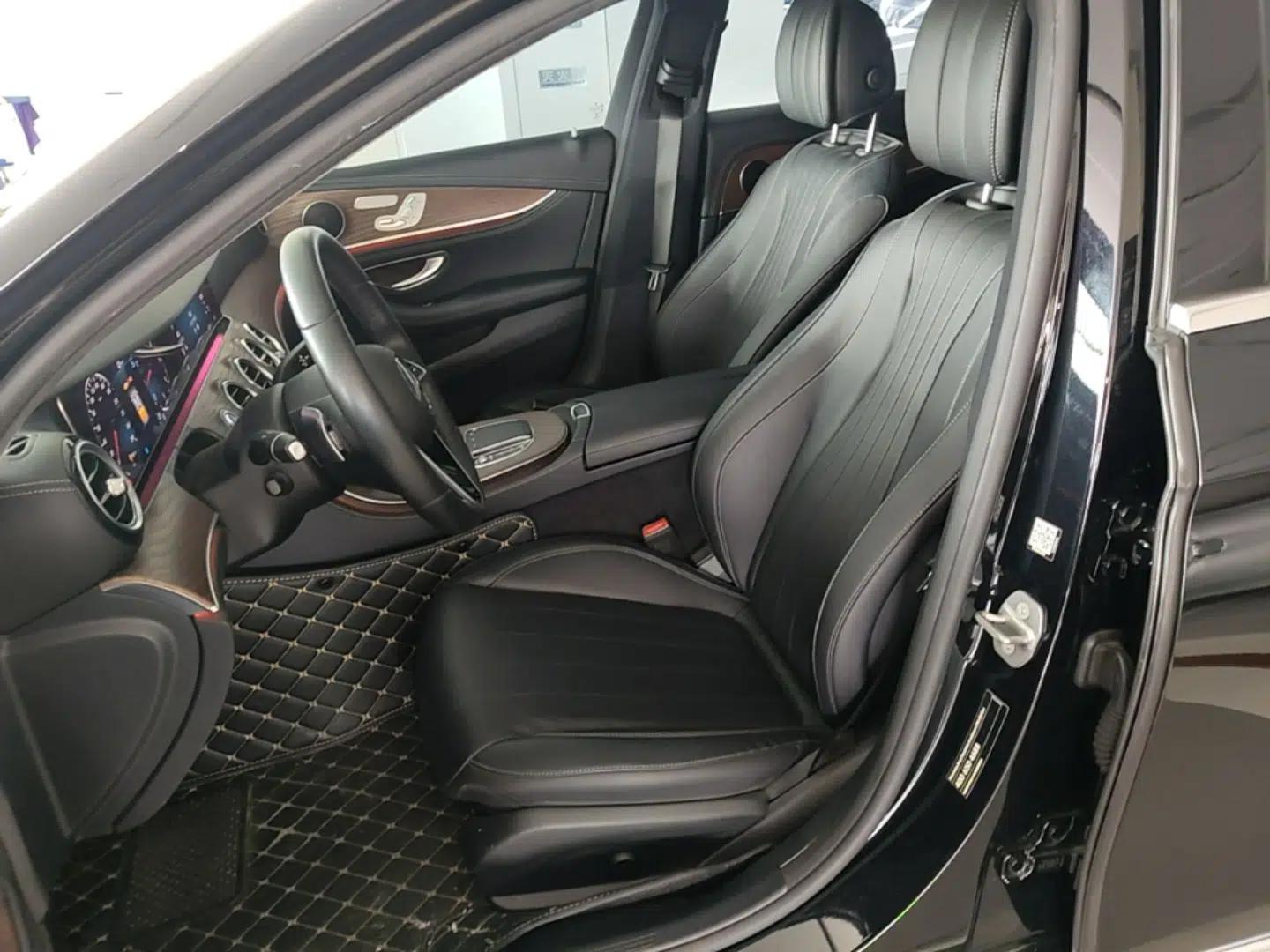 Mercedes-Benz E-Class 2022 Revised Version E 300 L Fashion Edition — миниатюра 17