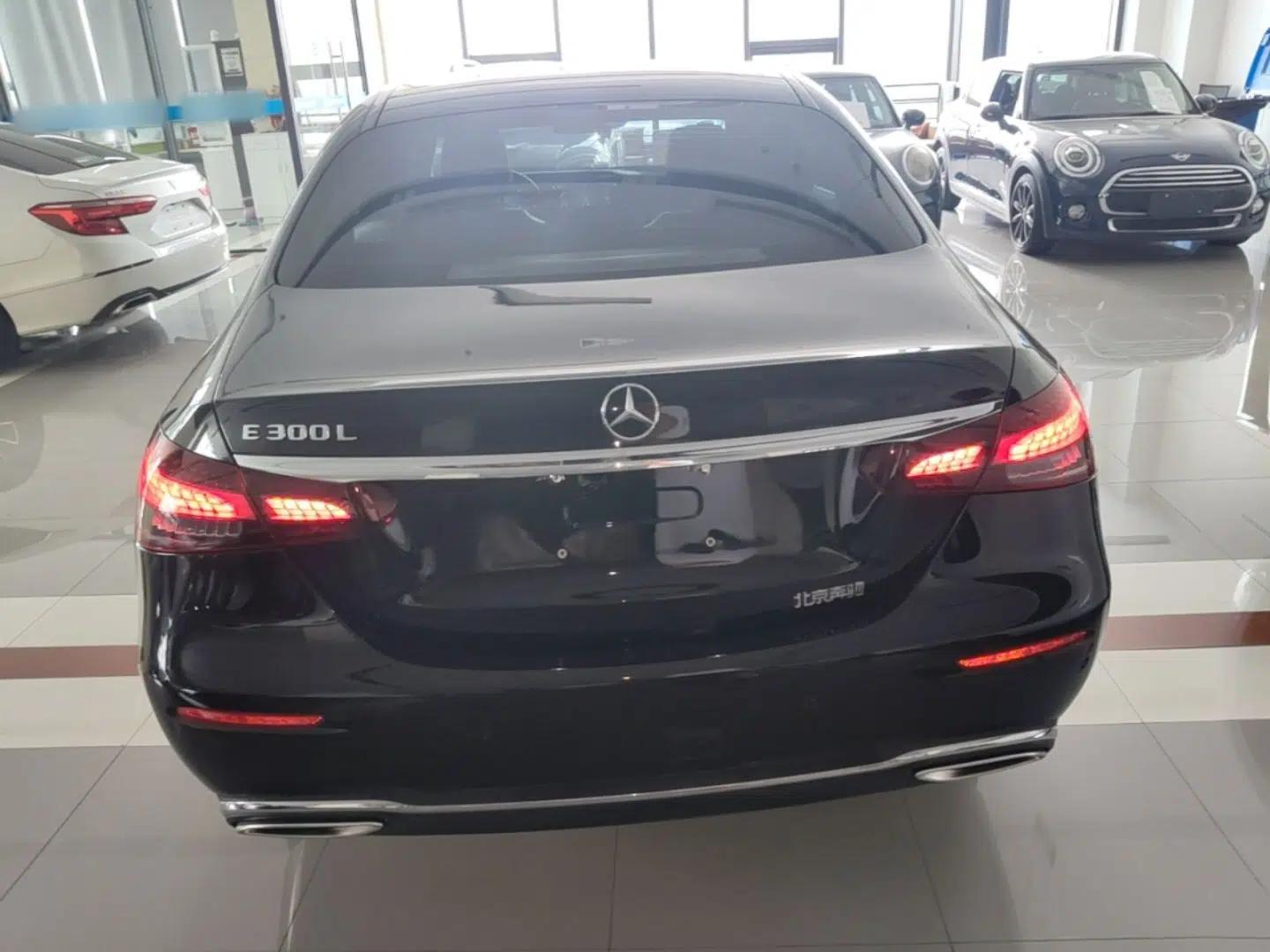 Mercedes-Benz E-Class 2022 Revised Version E 300 L Fashion Edition — миниатюра 5