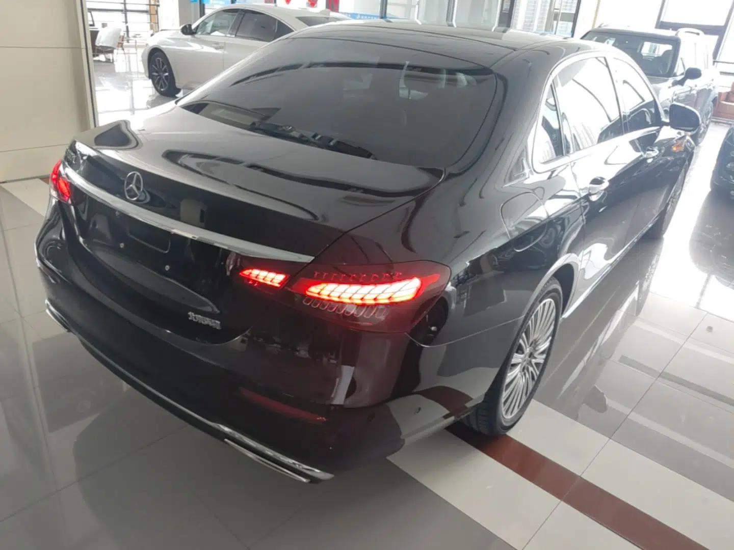 Mercedes-Benz E-Class 2022 Revised Version E 300 L Fashion Edition — миниатюра 6