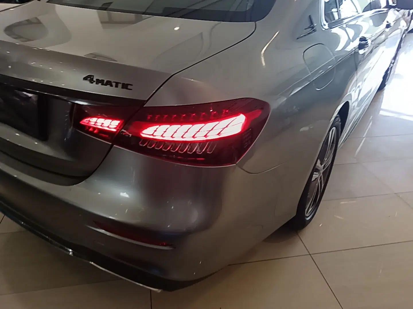 Mercedes-Benz E-Class 2022 E 260 L Sport 4MATIC — миниатюра 14