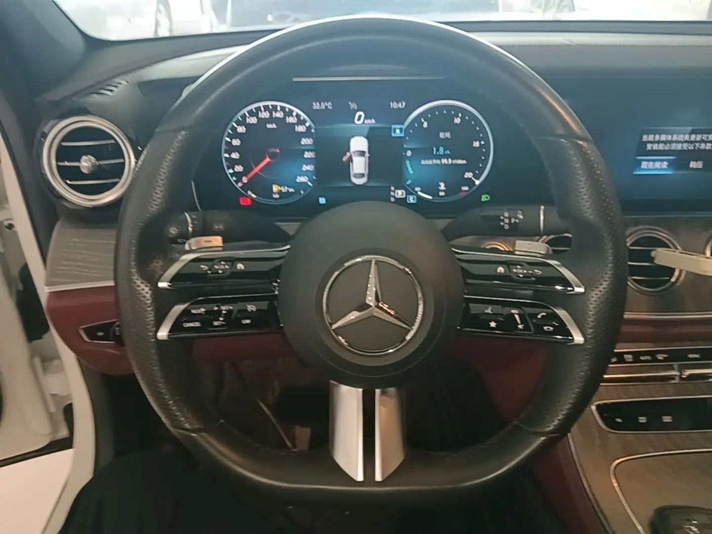 Mercedes-Benz E-Class 2022 E 260 L Sport 4MATIC — миниатюра 18