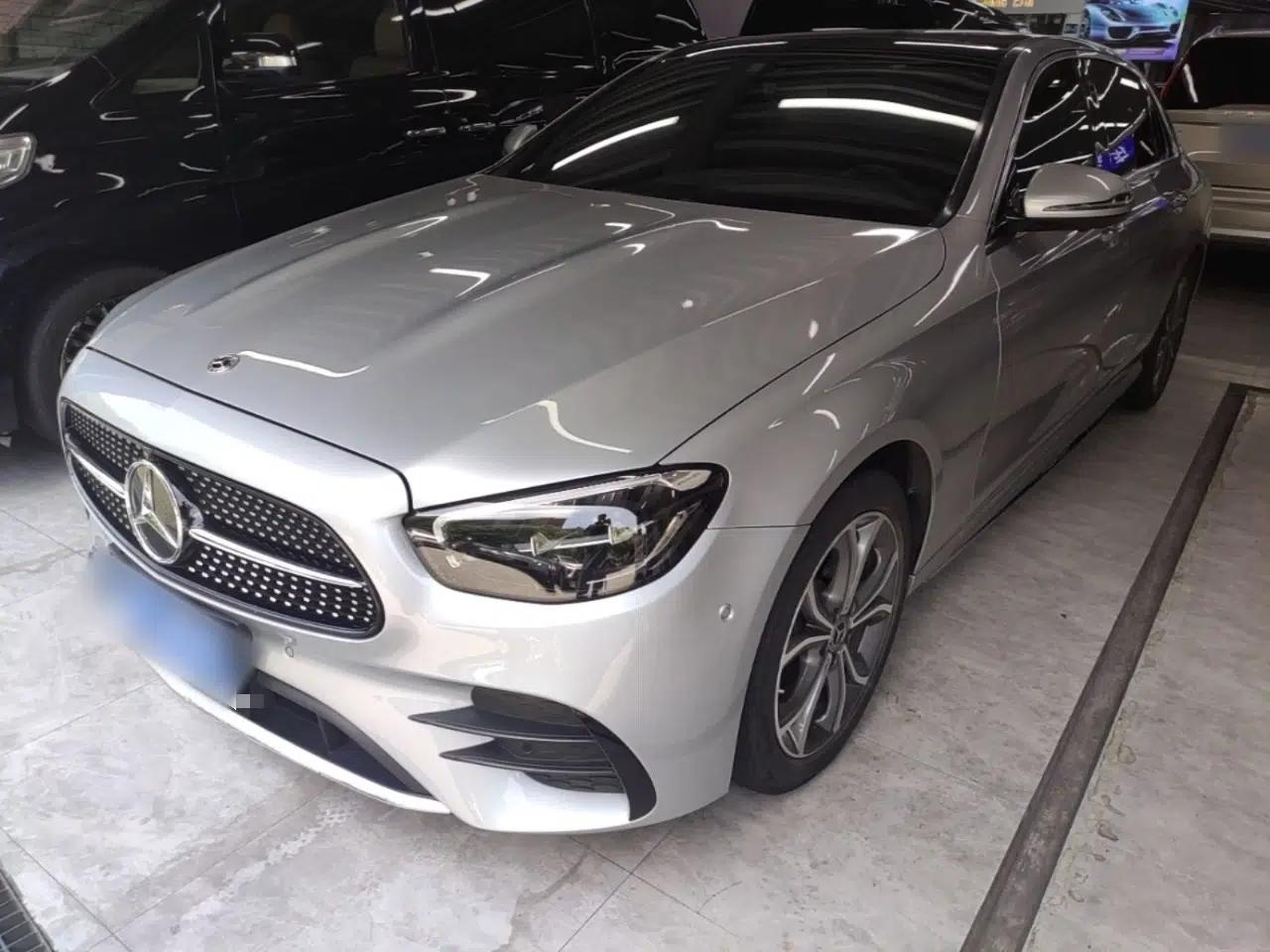 Mercedes-Benz E-Class 2022 Revised E 300 L Sport Luxury Edition — миниатюра 1